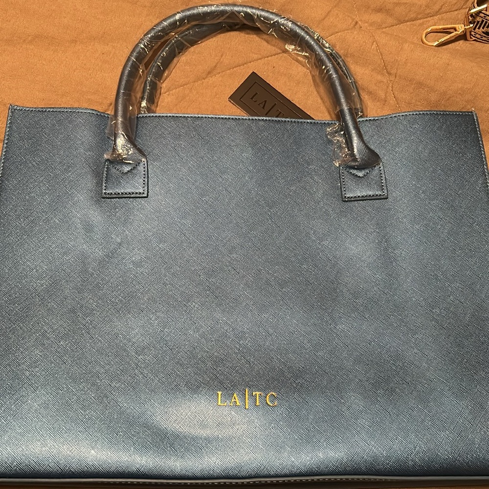 LA Trading “RAD” tote - Picture 2 of 4